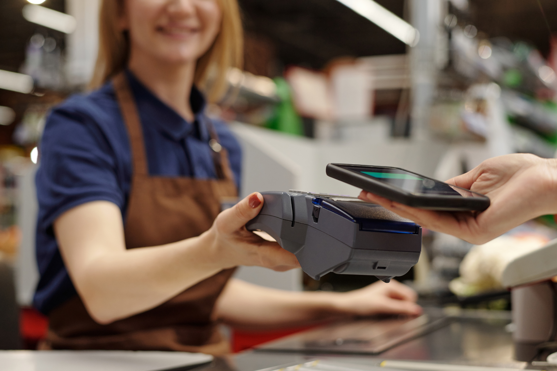 Biometria i podwójne uwierzytelnianie a bezpieczne bankowanie. Jak chronią dane?